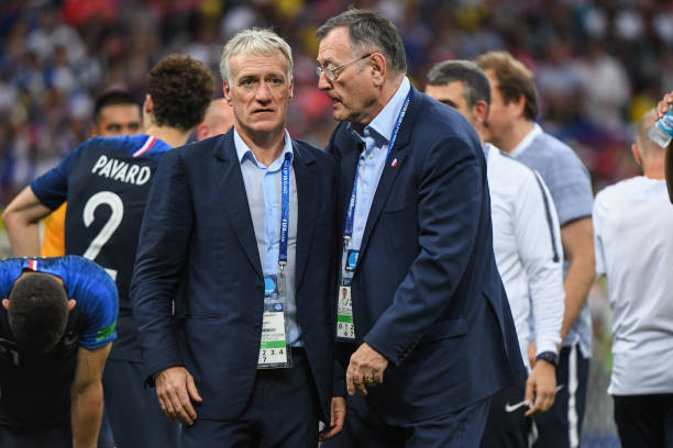 手的防守信 手的防守信